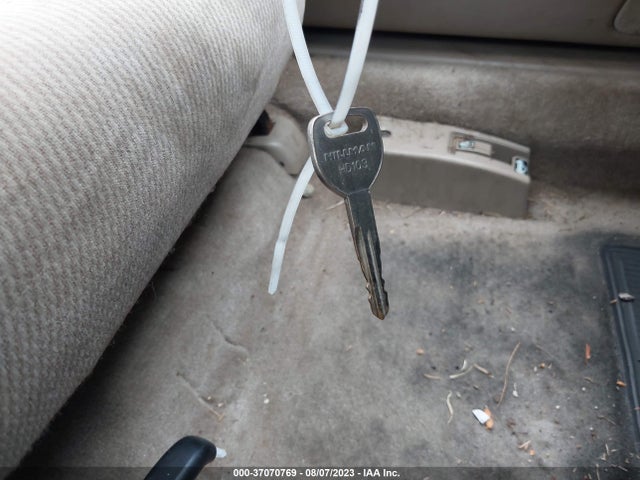 1996 HONDA ACCORD LX/EX VIN: 1HGCD5632TA247004