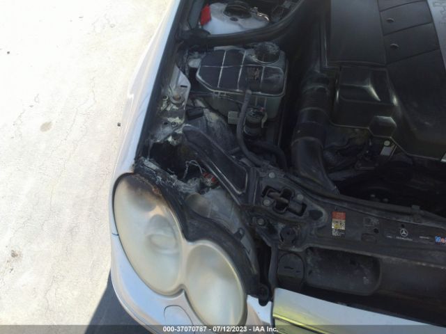 2004 MERCEDES-BENZ CLK-CLASS WDBTK65G24T021290 Photo 5