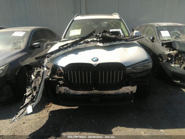 5UXCW2C55KL086176 BMW X7 Xdrive40i