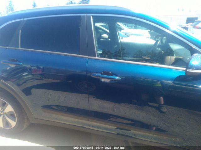 KNDCE3LC9K5344955 KIA NIRO EX