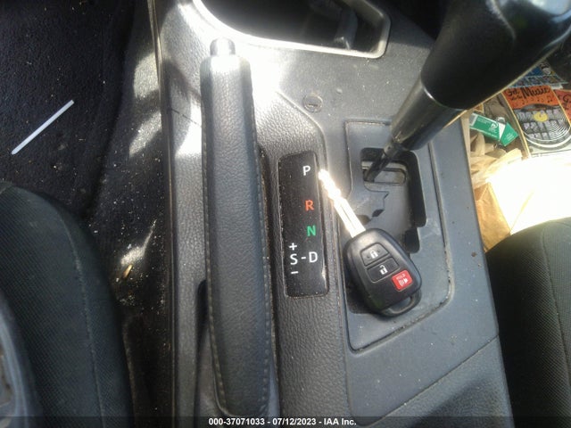 Toyota RAV4 LE 2018 2T3BFREVXJW741222 Image 3