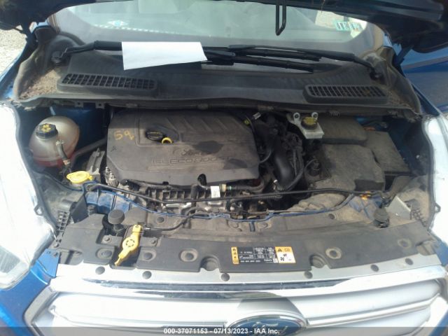 1FMCU9GD2HUC42142 Ford ESCAPE SE