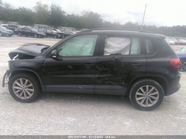 WVGBV7AX2JK002123 Volkswagen TIGUAN LIMITED