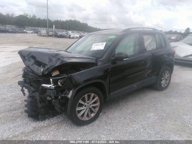 WVGBV7AX2JK002123 Volkswagen TIGUAN LIMITED