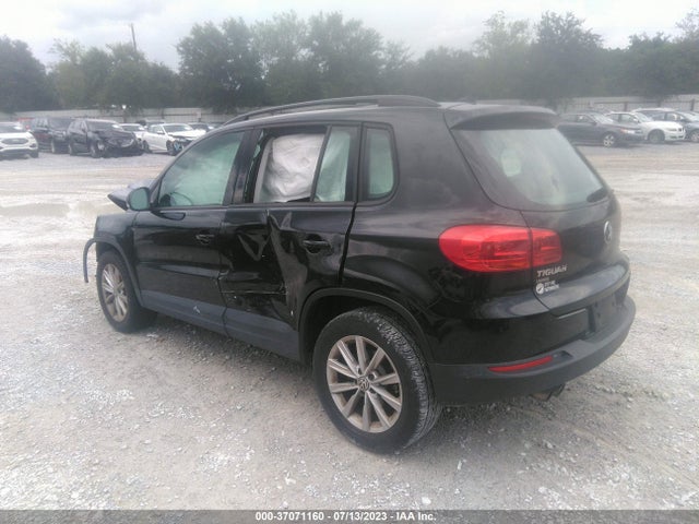 WVGBV7AX2JK002123 Volkswagen TIGUAN LIMITED
