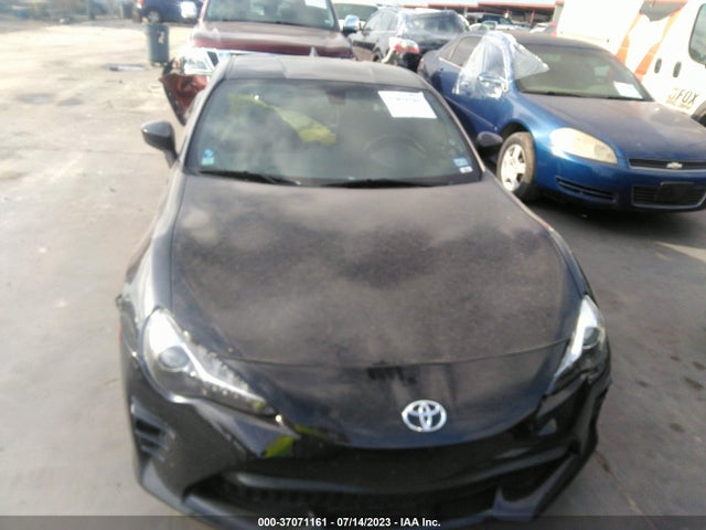 2018 Toyota 86, VIN: JF1ZNAA16J8700975