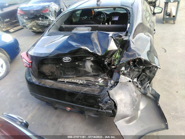 2018 Toyota 86, VIN: JF1ZNAA16J8700975