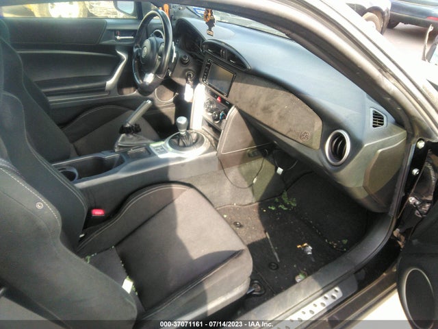 2018 Toyota 86, VIN: JF1ZNAA16J8700975