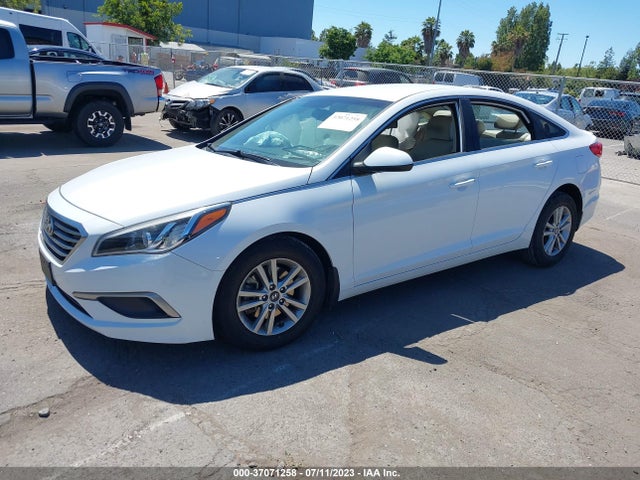 Hyundai SONATA SE 2017 5NPE24AF7HH474570 Image 2