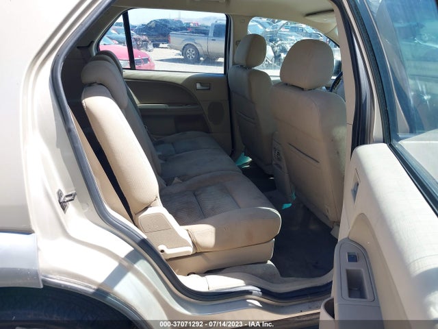 2005 FORD FREESTYLE SE VIN: 1FMZK01105GA68107