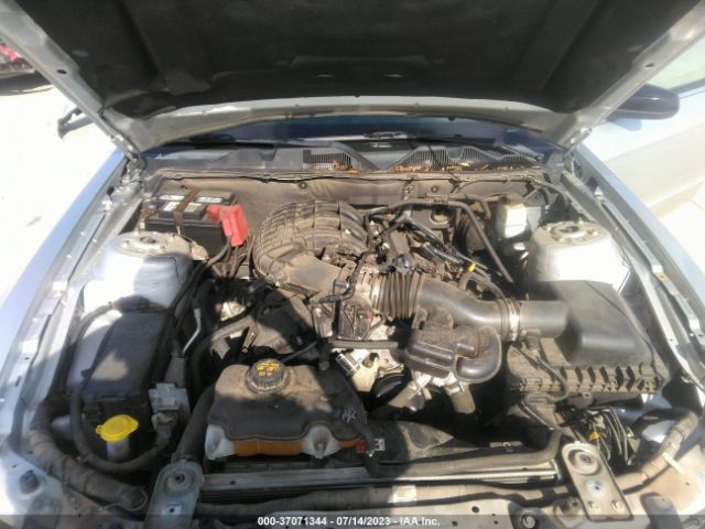 1ZVBP8AM1E5230884 Ford Mustang V6