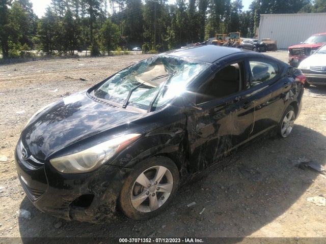 2013 HYUNDAI ELANTRA GLS VIN: 5NPDH4AE9DH266010