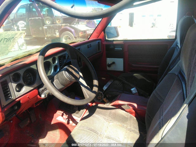1985 CHEVROLET BLAZER S10 VIN: 1G8CT18B0F0140570