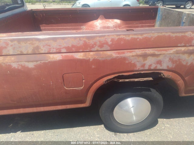 1984 FORD F150 VIN: 1FTCF15Y4EPB61062