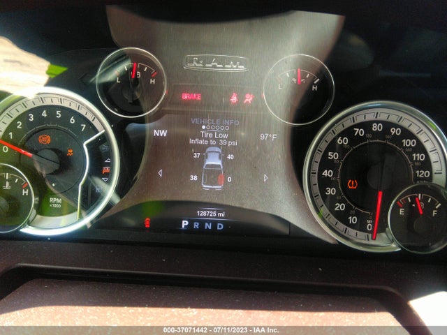 1C6RR7NT7FS545187 RAM 1500 Laramie