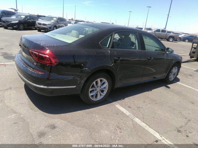 1VWAA7A32JC044114 Volkswagen Passat 2.0t S/r-line