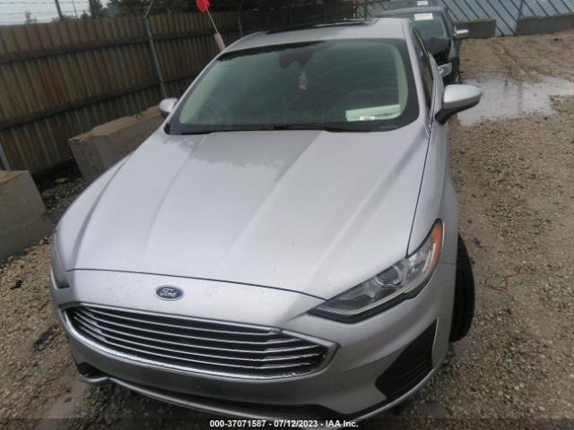 3FA6P0HD1KR108357 Ford FUSION SE
