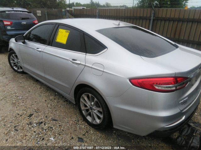 3FA6P0HD1KR108357 Ford FUSION SE