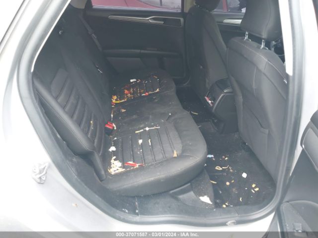 3FA6P0HD1KR108357 Ford FUSION SE