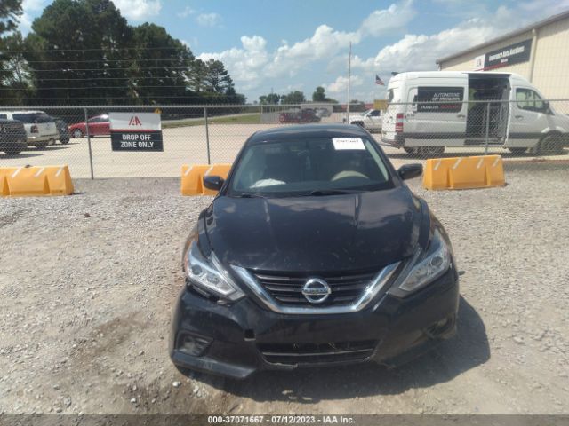 1N4AL3AP7JC158964 Nissan Altima 2.5 Sv