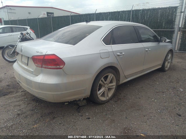 1VWCV7A36FC046226 Volkswagen Passat 2.0l Tdi Sel Premium