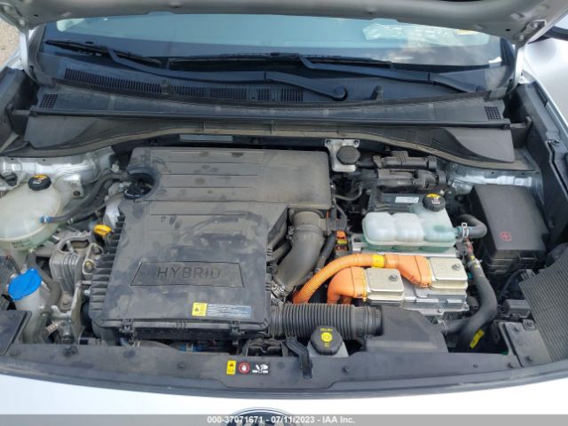 KNDCB3LC5K5216415 KIA NIRO LX