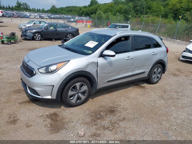 KNDCB3LC5K5216415 KIA NIRO LX