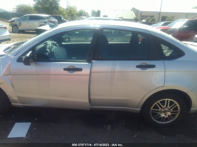 2011 FORD FOCUS SE VIN: 1FAHP3FN9BW187070