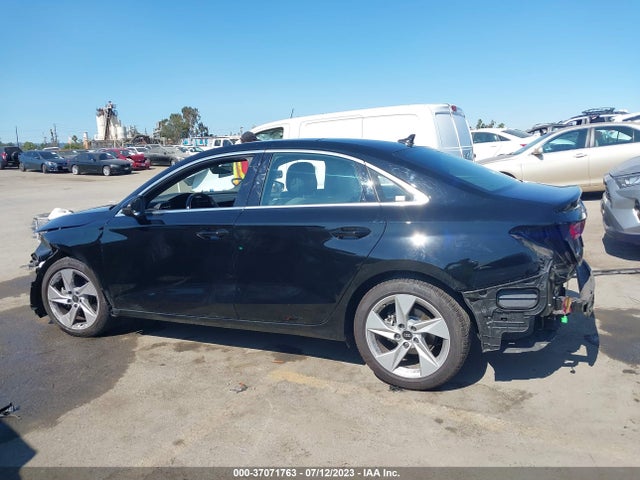 WAUAUDGY1PA025647 Audi A3 PREMIUM