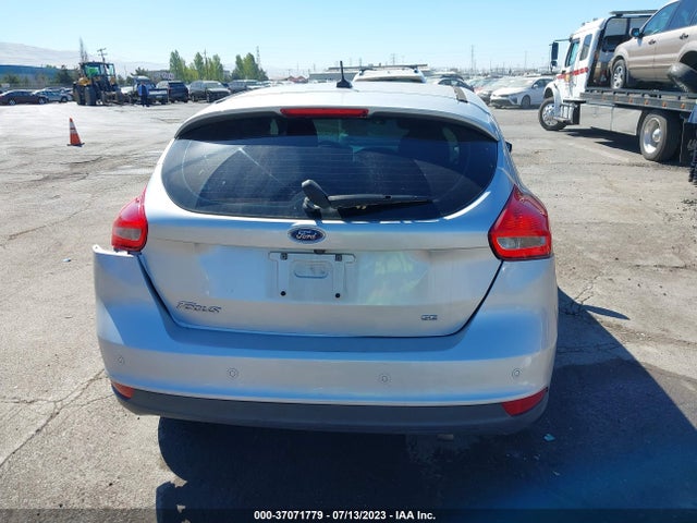 Ford FOCUS SE 2016 1FADP3K29GL256181 Image 8