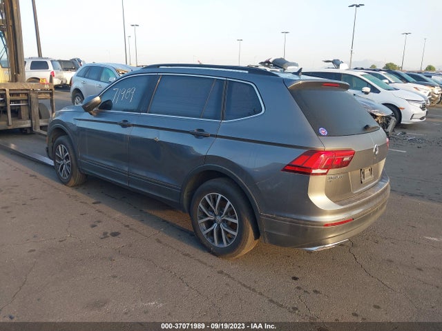 3VV3B7AX1KM140314 Volkswagen TIGUAN SE