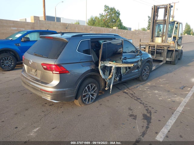3VV3B7AX1KM140314 Volkswagen TIGUAN SE