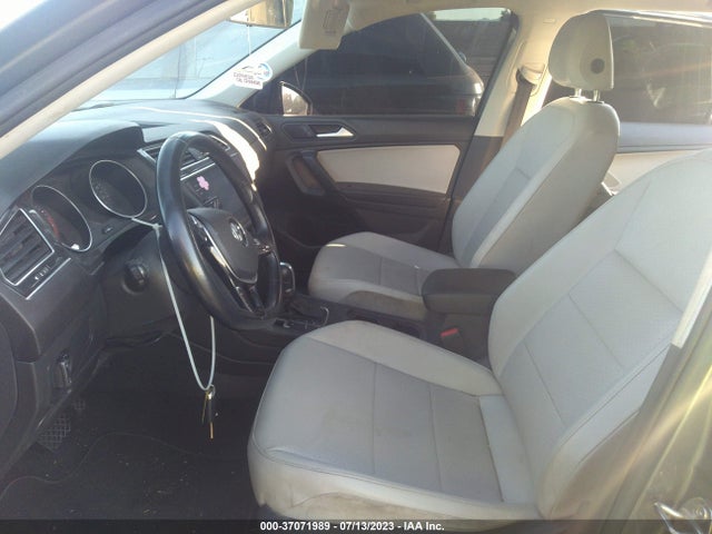 3VV3B7AX1KM140314 Volkswagen TIGUAN SE