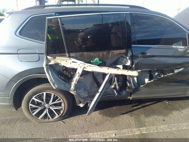 3VV3B7AX1KM140314 Volkswagen TIGUAN SE
