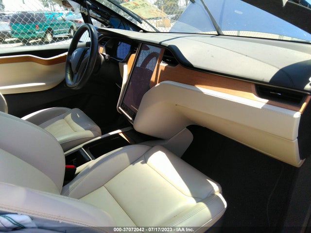Tesla Model X Long Range 2020 5YJXCAE2XLF248235 Image 5