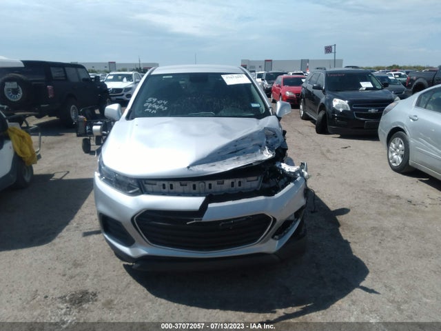 Chevrolet TRAX LS 2019 3GNCJKSB6KL279021 Image 12