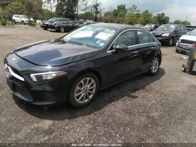 W1K3G4FB7NJ337751 Mercedes-Benz A-class A 220