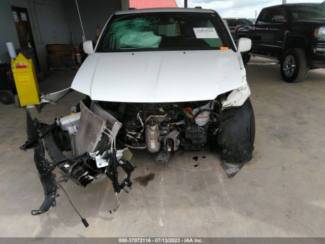 2C4RDGCG2JR326225 Dodge Grand Caravan Sxt