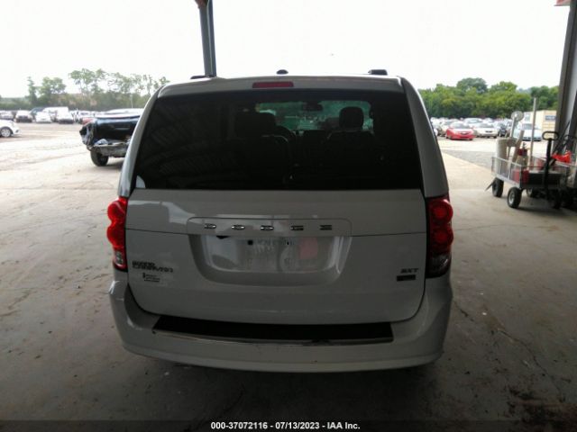 2C4RDGCG2JR326225 Dodge Grand Caravan Sxt