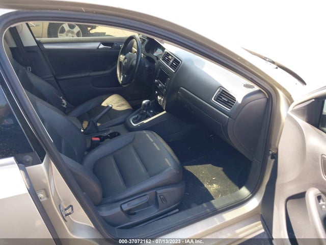 3VWLL7AJ1EM251115 Volkswagen Jetta Sedan Tdi W/premium/nav