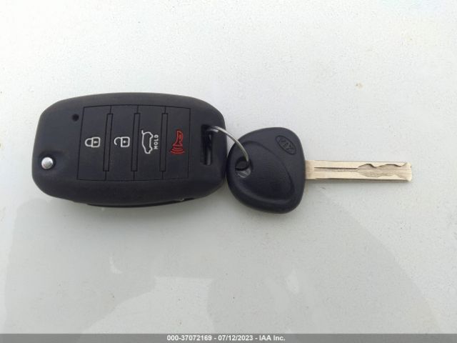 KNDJX3A53G7832686 KIA Soul !