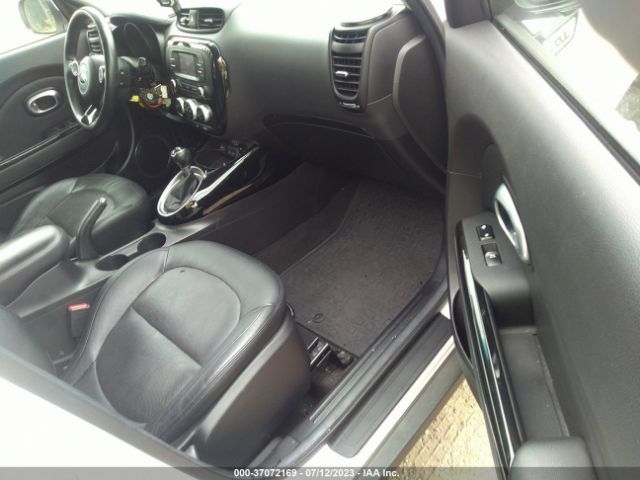 KNDJX3A53G7832686 KIA Soul !