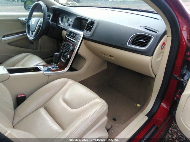 2012 VOLVO S60 T5 VIN: YV1622FS1C2038946