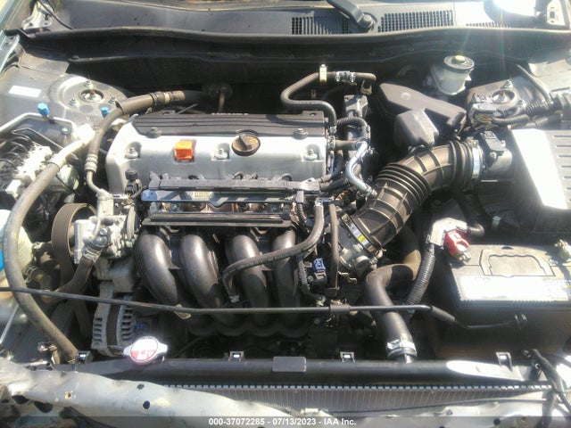 2011 HONDA ACCORD SDN LX VIN: 1HGCP2F39BA153769