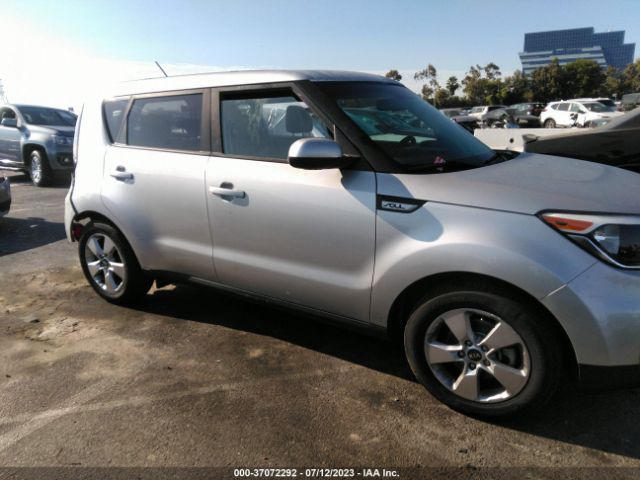 KNDJN2A27J7587405 KIA Soul Base