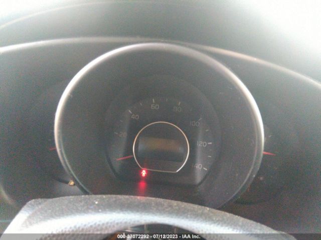 KNDJN2A27J7587405 KIA Soul Base