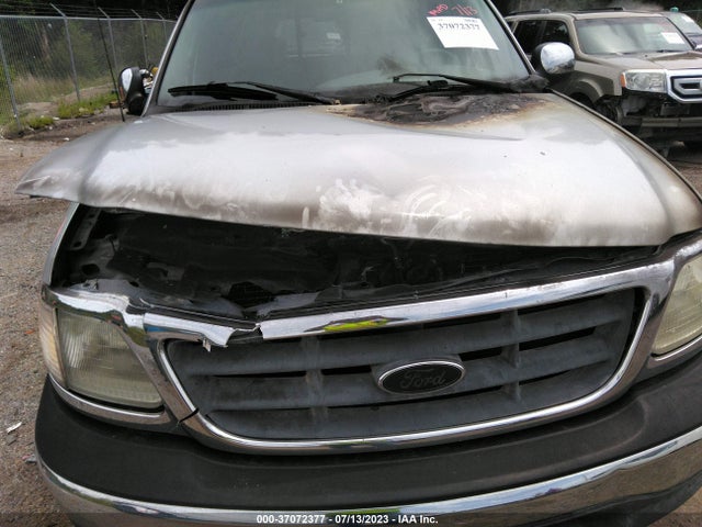 2002 FORD F-150 XLT VIN: 1FTRW07L42KA82196