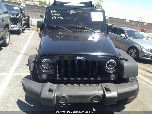 1C4BJWDG3HL729104 Jeep Wrangler Unlimited Sport