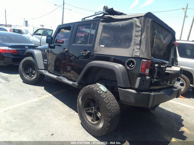 1C4BJWDG3HL729104 Jeep Wrangler Unlimited Sport
