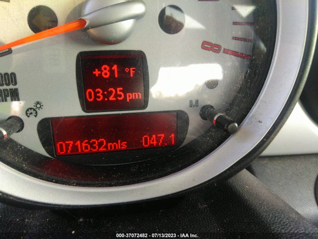 2010 MINI COOPER HARDTOP VIN: WMWMF3C57ATZ25641